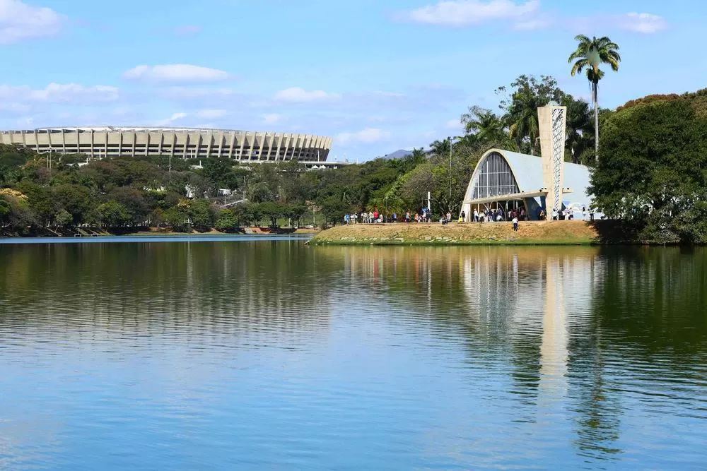 Barco turístico vai oferecer passeios gratuitos na Lagoa da Pampulha