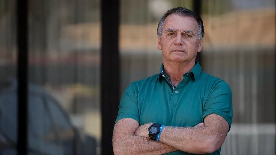 Bolsonaro solicita ao STF fim de prisão domiciliar e restrições cautelares