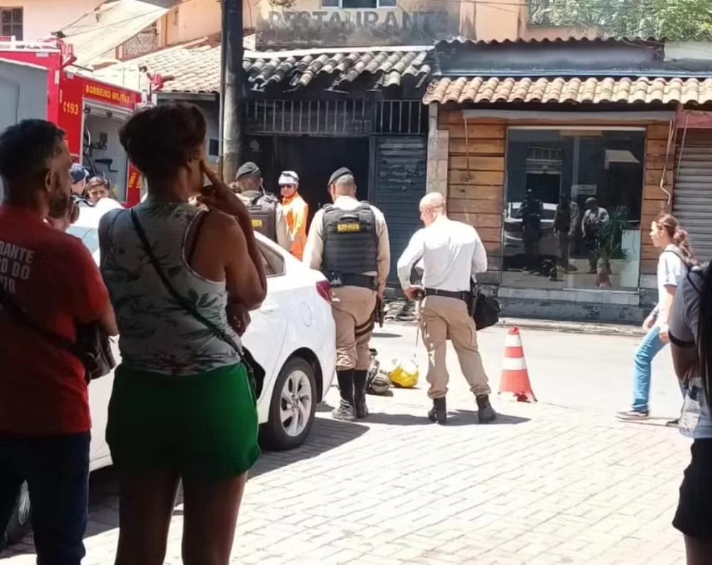 Explosão em restaurante durante troca de botijão deixa três feridos em Sabará