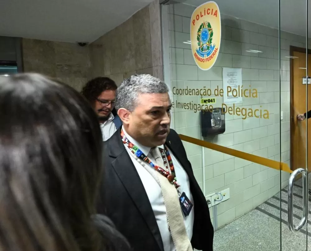 Presidente da Conafer é preso durante CPI do INSS e liberado após pagar fiança